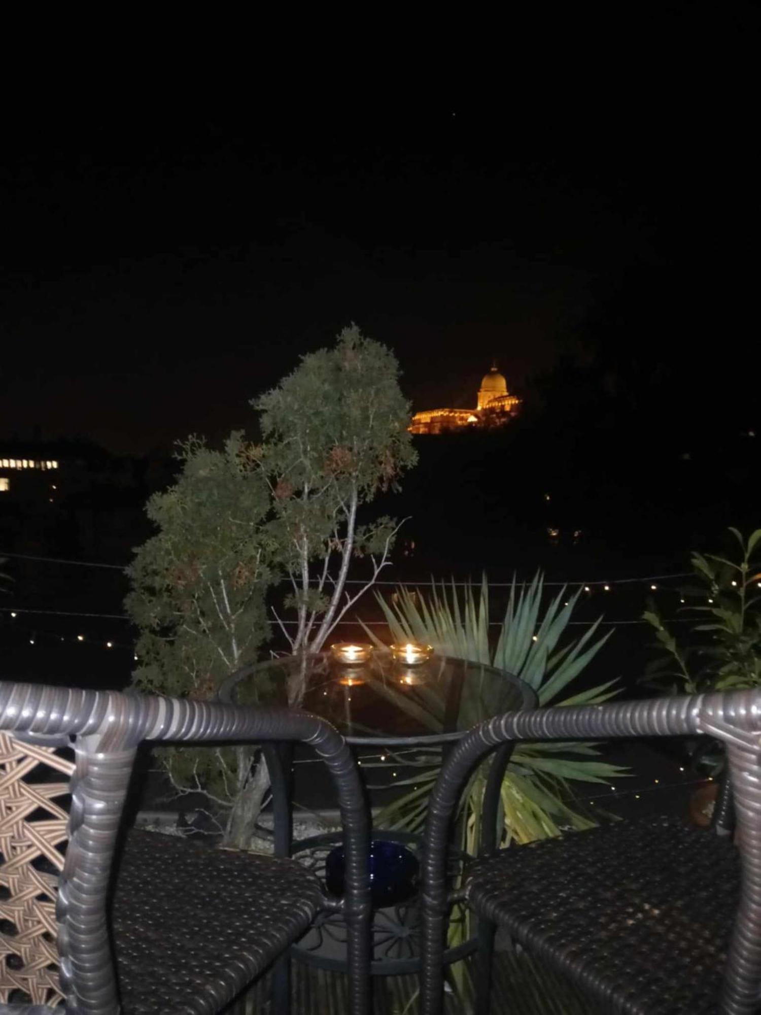 Cozy Panorama At The Castle Apartment บูดาเปสต์ ภายนอก รูปภาพ